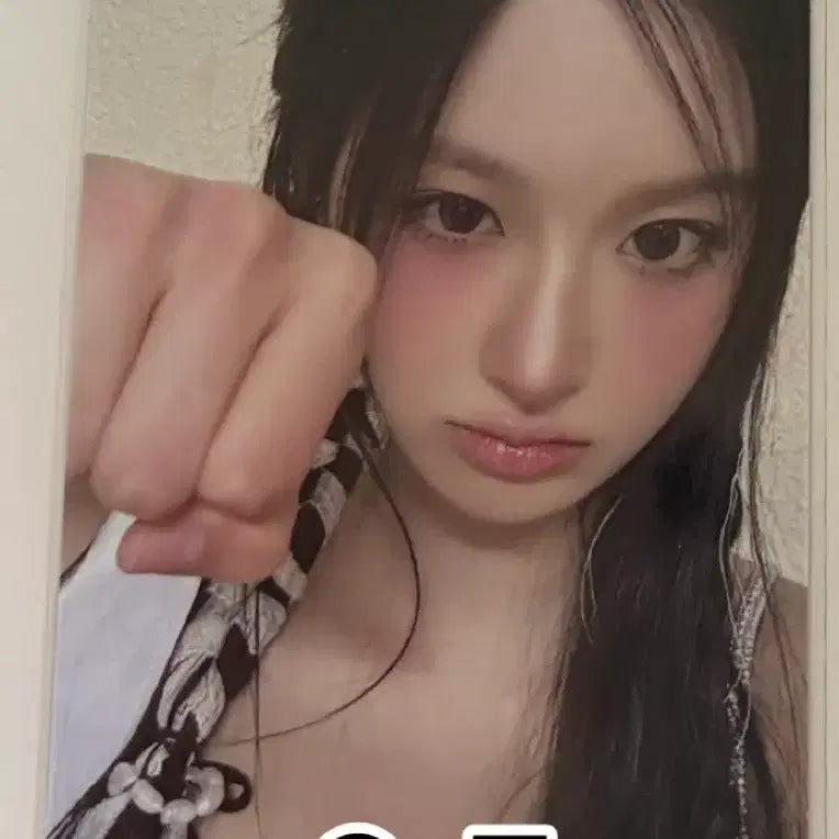 [BUNJANG] Seolyoon Stick Out Photocard / 설윤 스틱아웃 포카 판매