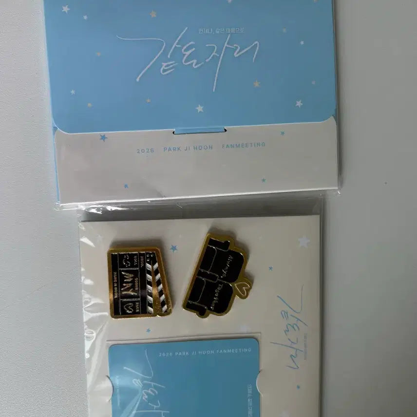 [BUNJANG] Park Ji Hoon Same Seat Photo Package, Badge Set / 박지훈 같은자리 포토패키지, 뱃지세트 양도