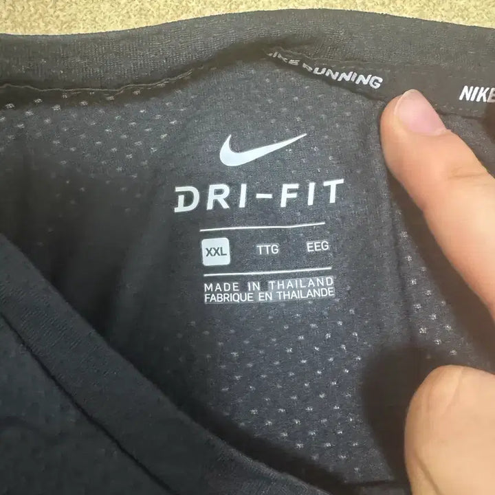 [BUNJANG] Nike Just Do It Dri-FIT Performance T-Shirt / 나이키 저스트 두잇 드라이핏 기능성 티셔츠 새택.
