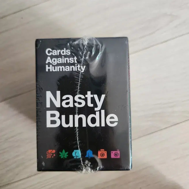 [BUNJANG] Cards Against Humanity: Nasty Bundle / Cards Against Humanity: Nasty Bundle