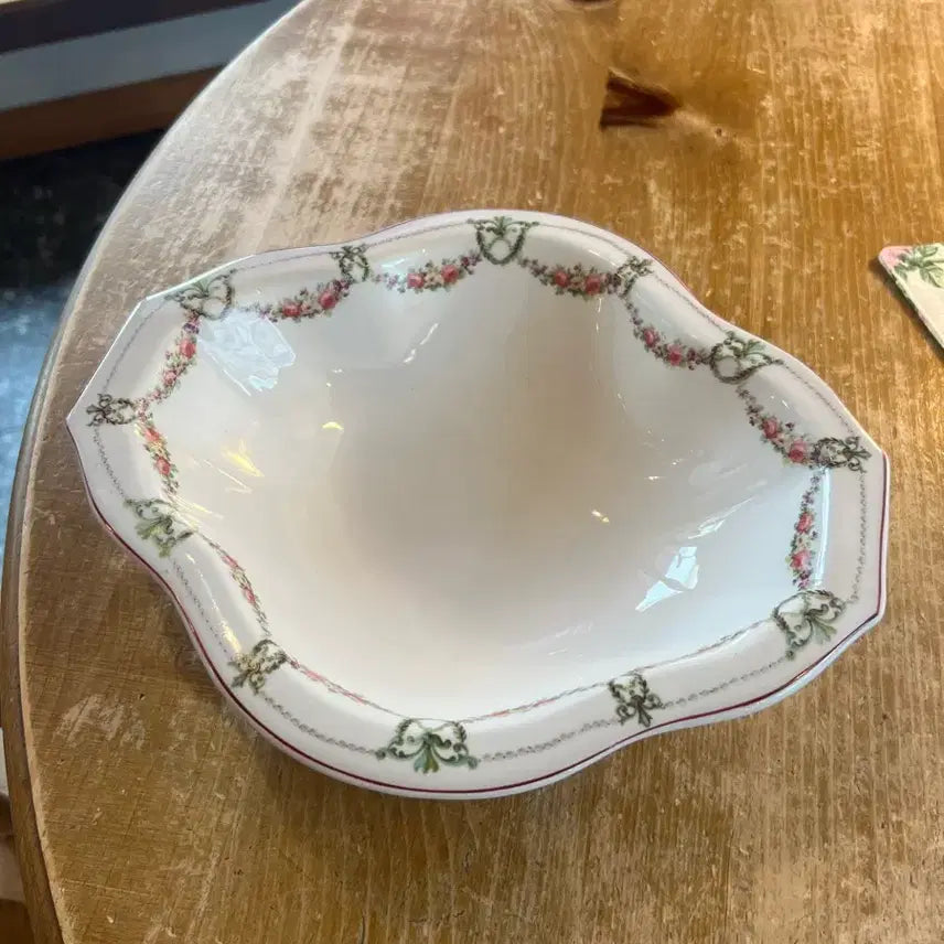 [BUNJANG] French Vintage Flower Garland Oval Bowl / 프랑스 빈티지 플라워 갈란드 오벌볼