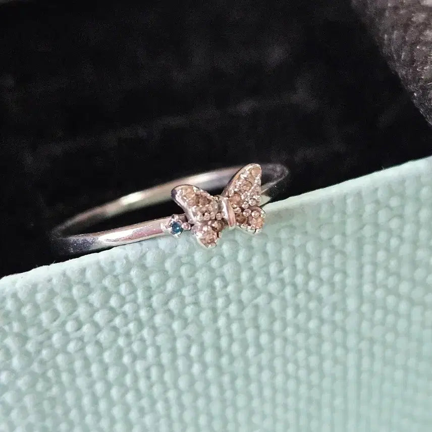 [BUNJANG] 14K White Gold Cognac Diamond Butterfly Ring (Size 9) / 14k 화이트골드 청꼬냑 다이아 나비 반지(9호)
