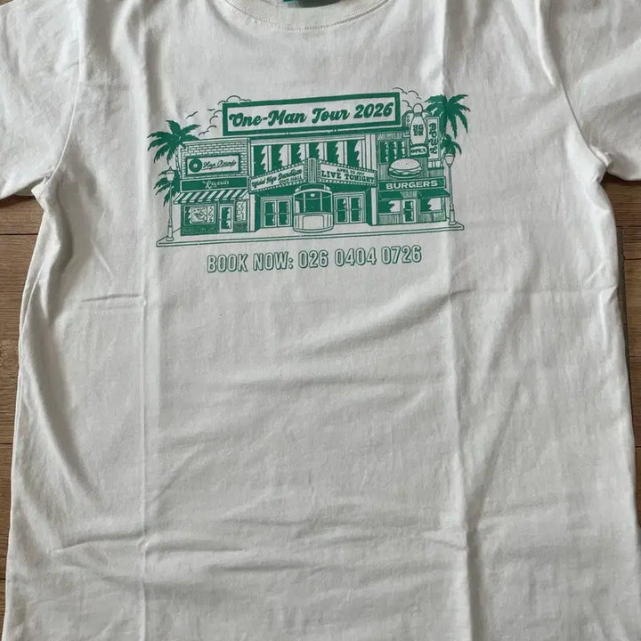 [BUNJANG] Official Higedan 2026 Tour Towel and T-Shirt Bundle (M) / 히게단 2026 투어 타올, 티셔츠 M  일괄