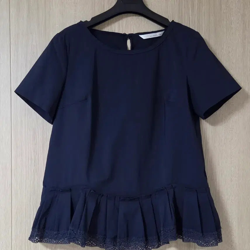 [SOLD OUT] 레니본(RENEEVON) 여름 반팔 블라우스