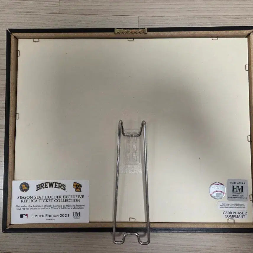[BUNJANG] Highland Mint MLB Milwaukee Brewers Replica Season Ticket Coin Frame / 하이랜드 민트 MLB 밀워키 브루어스 액자