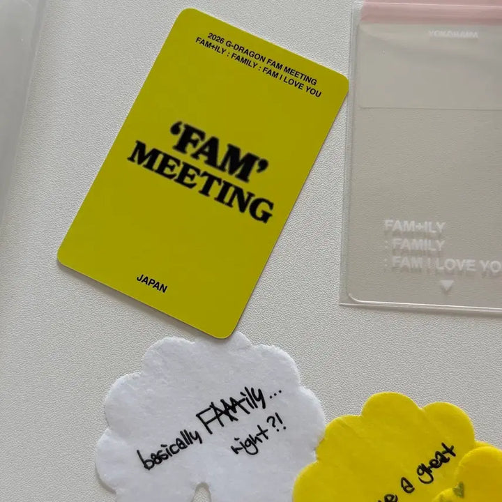 [BUNJANG] BIGBANG G-Dragon Yokohama Fan Meeting Goods Bundle Set / 지디 요코하마 팬미팅 굿즈 일본(포카, 우치와 키링, 슬로건, 컨페티 등