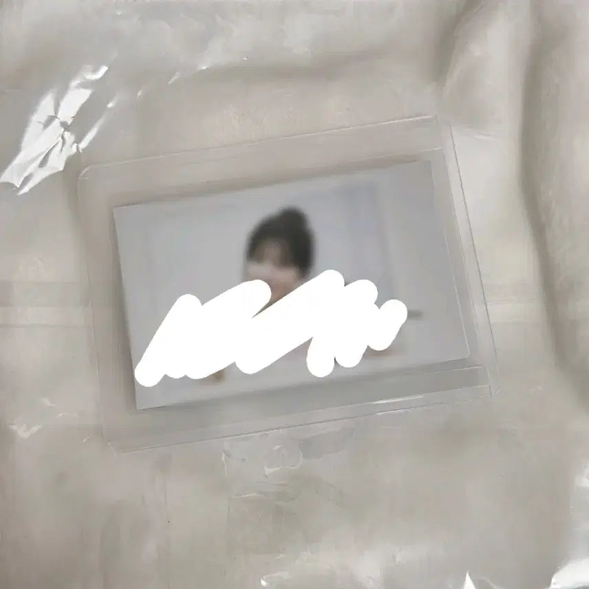 [BUNJANG] Fromis_9 Baek Ji-heon Signed Polaroids / 프로미스나인 백지헌 친필 싸인폴라 싸폴 양도