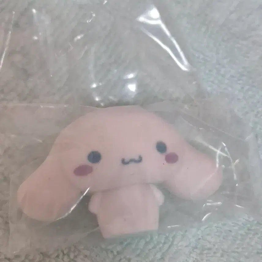 [BUNJANG] Cinnamoroll Fuwafuwa Fluffy Floki Doll Gacha / 시나모롤 후와후와 폭신폭신 플로키돌 가챠