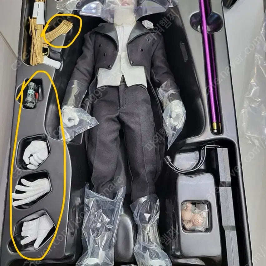 [SOLD OUT] 핫토이 수어사이드 조커 턱시도