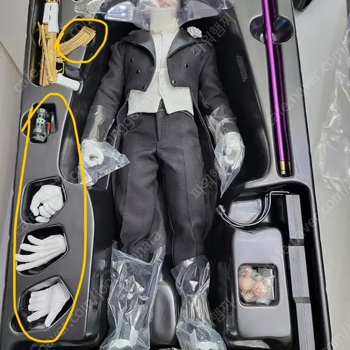[SOLD OUT] 핫토이 수어사이드 조커 턱시도