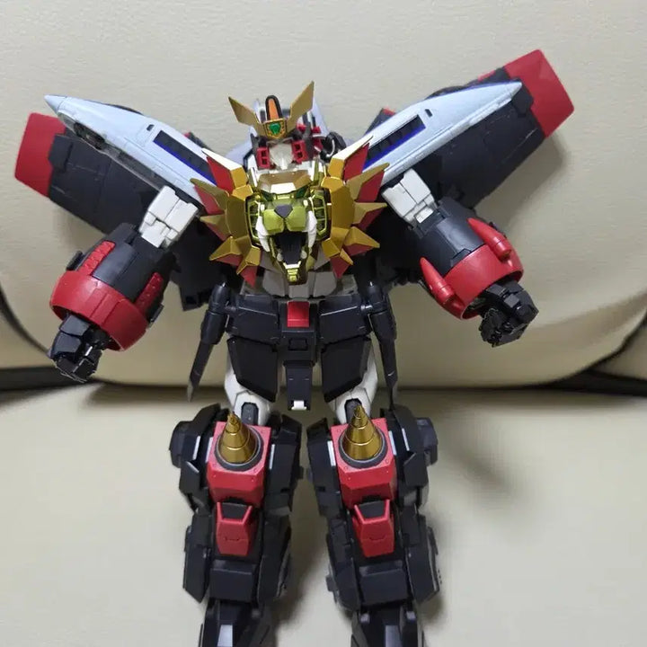 [BUNJANG] RG GaoGaiGar + RG Goldimarg Custom Painted / rg가오가이거+rg골디마그 도색작 상태좋음 팔아요
