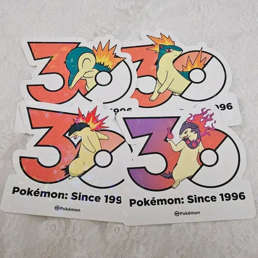[BUNJANG] Pokemon 30th Anniversary Logo Sticker Bundle Set (Charizard, Magmar, Blaziken, Hisuian Typhlosion) / 일괄) 포켓몬 30주년 로고 스티커 브케인 마그케인 블레이범 +히스이