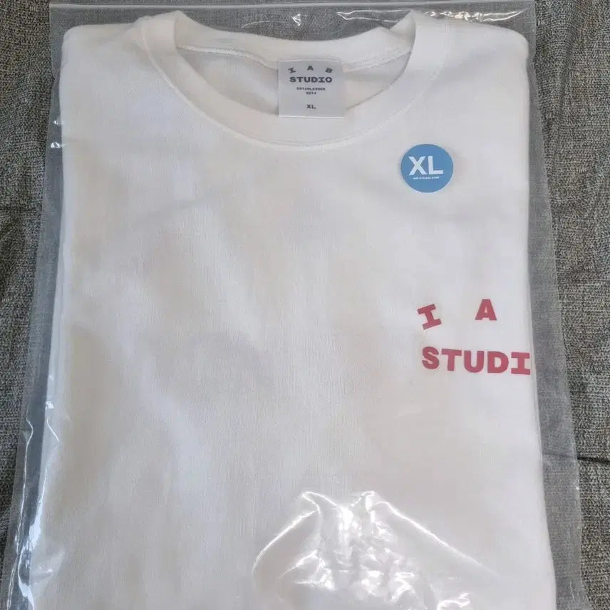 [BUNJANG] IAB Studio T-Shirt White XL / 아이앱스튜디오 티셔츠 화이트-더현대 서울 한정 XL