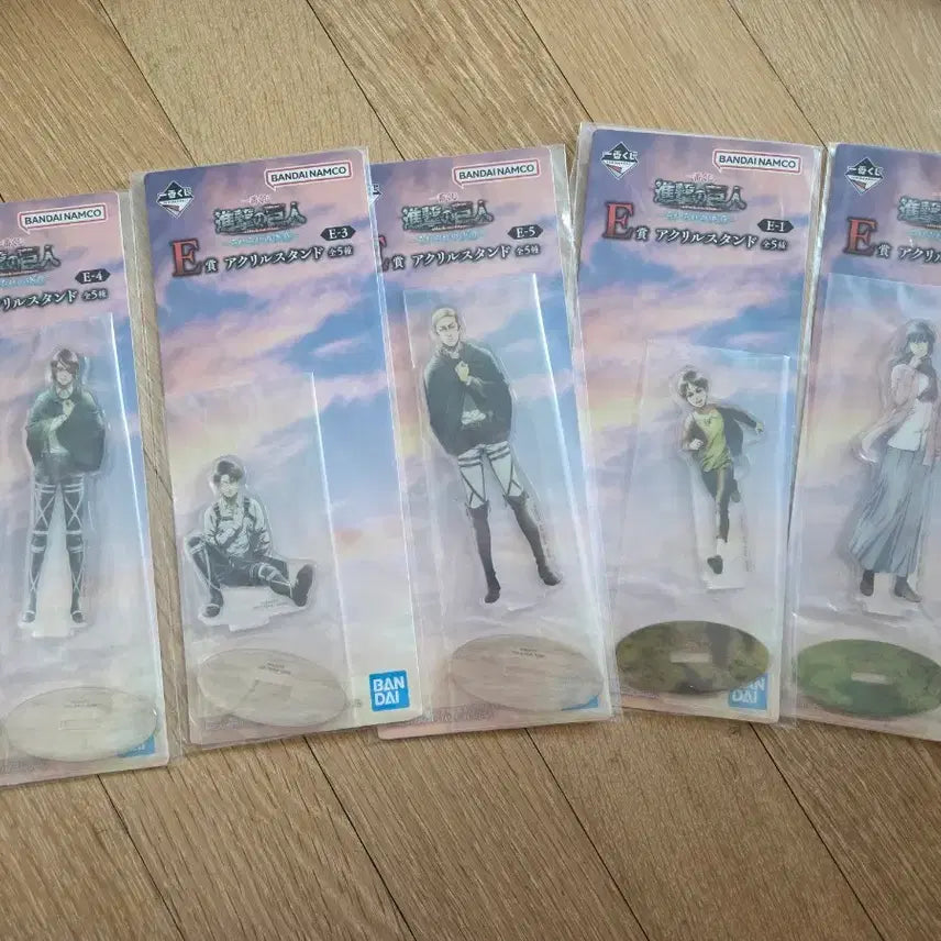 [BUNJANG] Attack on Titan Ichiban Kuji Prize E Acrylic Stand Full Set (Sealed) / 미개봉)진격의거인 제일복권 E상 5종 풀세트