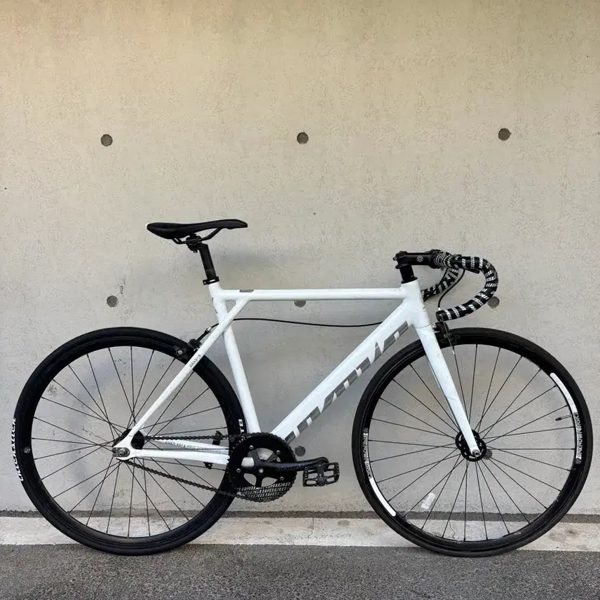 [BUNJANG] Unknown Bikes Base X M Size Bicycle / 언노운 베이스x 팔아요 픽시 대차(엔진11,콘스탄틴 등등)