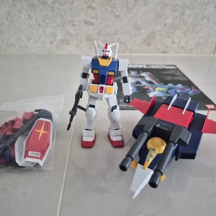 [BUNJANG] HGUC G Armor (G Fighter + First Gundam) Model Kit - Transformable / HGUC G아머(G파이터 + 퍼스트 건담) 프라모델 완성품(변신 가능)