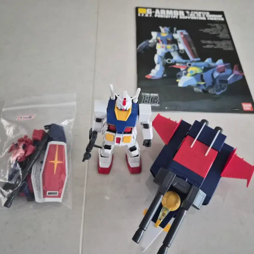[BUNJANG] HGUC G Armor (G Fighter + First Gundam) Model Kit - Transformable / HGUC G아머(G파이터 + 퍼스트 건담) 프라모델 완성품(변신 가능)