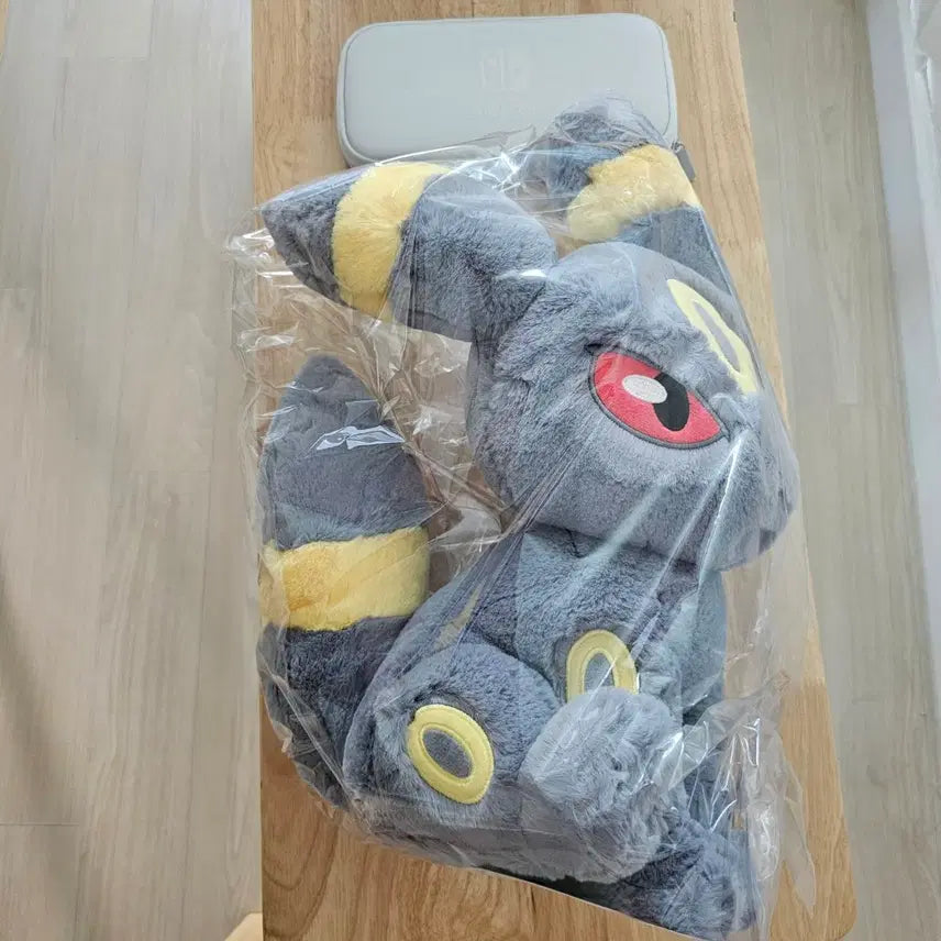[BUNJANG] Pokemon Center Umbreon Plush Toy / 포켓몬센터 보들보들 봉제인형 블래키