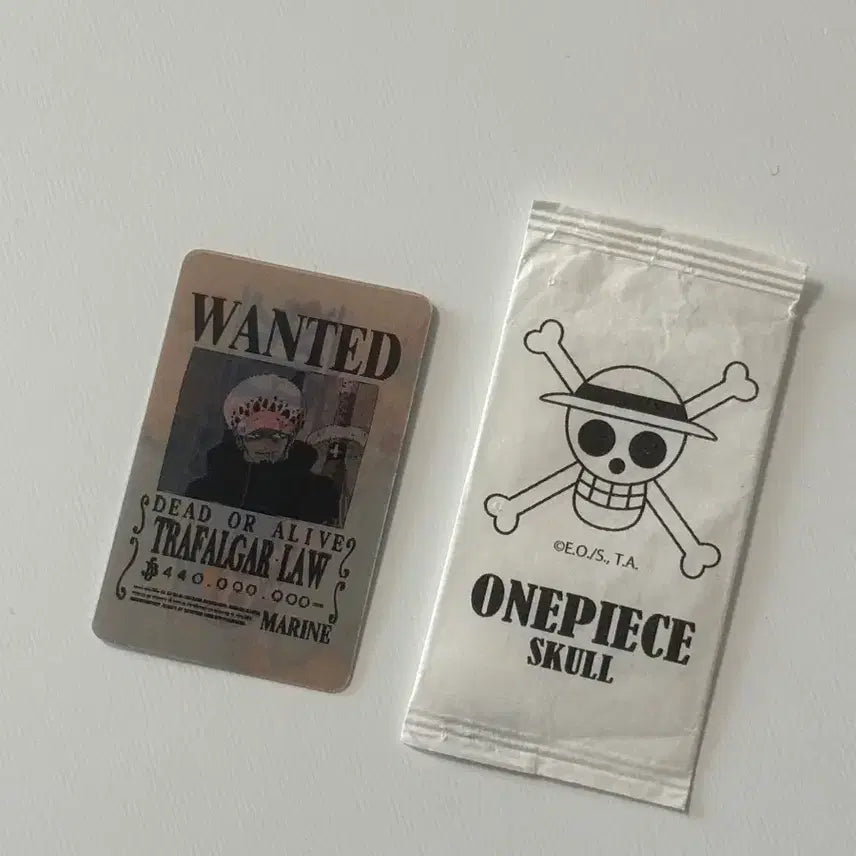 [BUNJANG] One Piece Trafalgar Law Vintage Lenticular Sticker / 원피스 트라팔가 로우 고전 렌티큘러 띠부씰