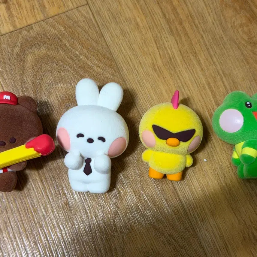[BUNJANG] LINE FRIENDS Floppy Figure / 라인프렌즈 플로키 피규어