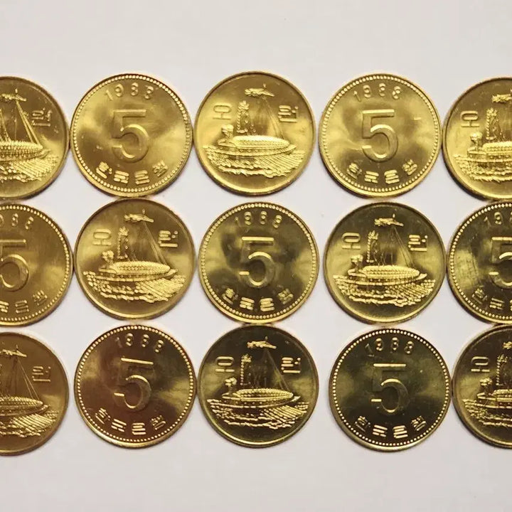 [BUNJANG] 1988 5 Won Coin Bundle (15 Coins, Unused) / 미사용/88년 오원 15점