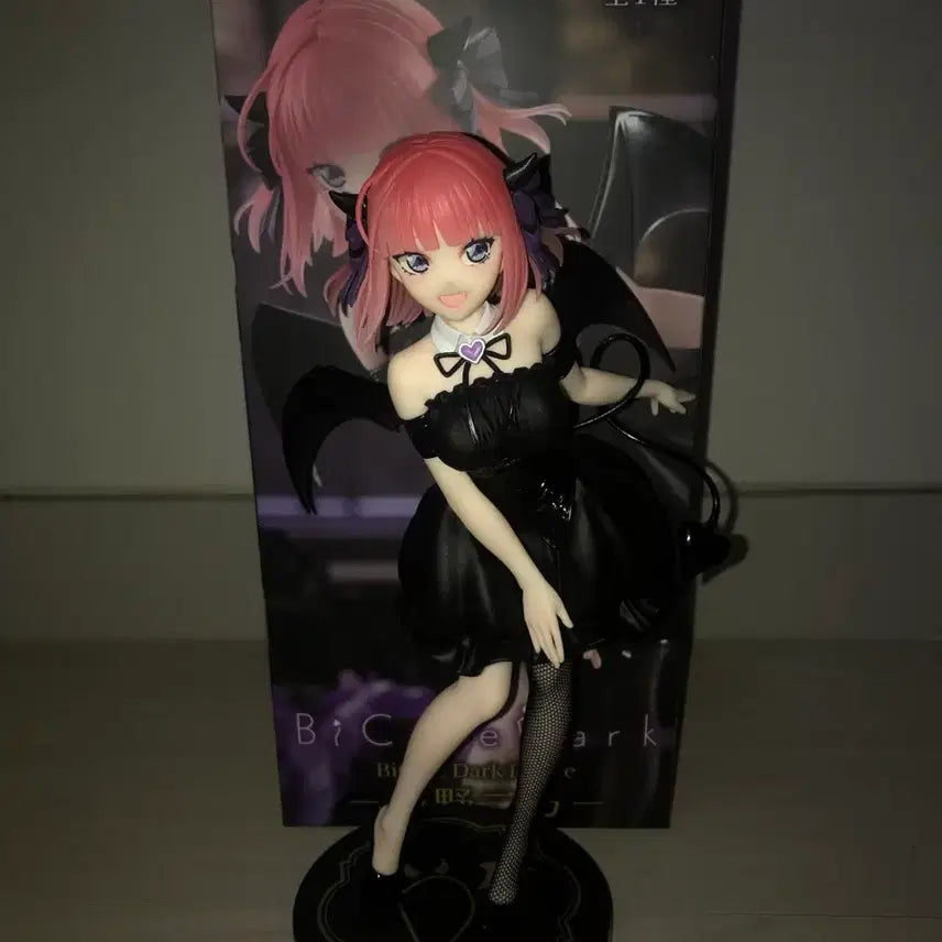 [BUNJANG] Quintessential Quintuplets Nino Nakano B-Style Figure / 오등분의 신부 오신부 나가노 니노 비큐트 다크 피규어