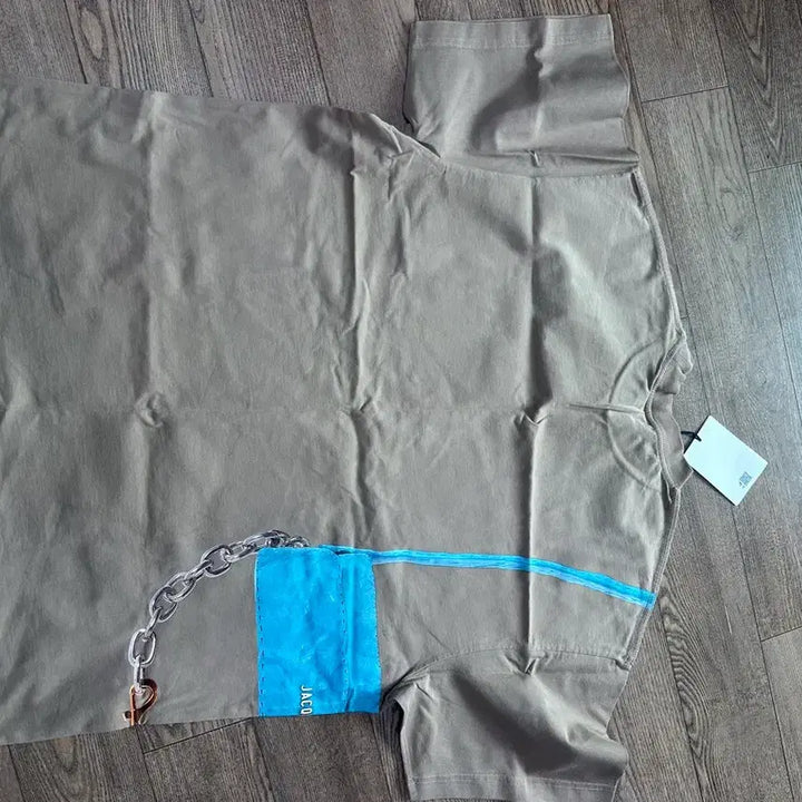 [BUNJANG] Jacquemus Chain Detail Logo T-Shirt / 자크뮈스 티셔츠
