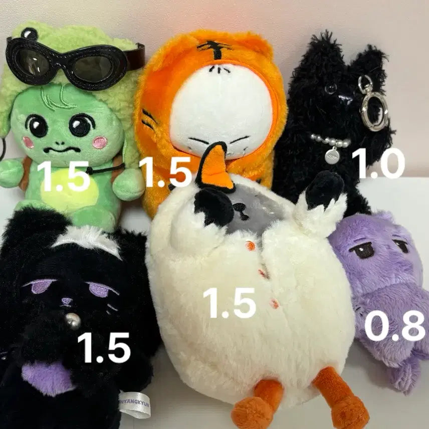 [BUNJANG] Monsta X Plush Dolls &amp; Keyrings (Official &amp; Unofficial) / 몬스타엑스 공굿/비공굿 인형 팔아요