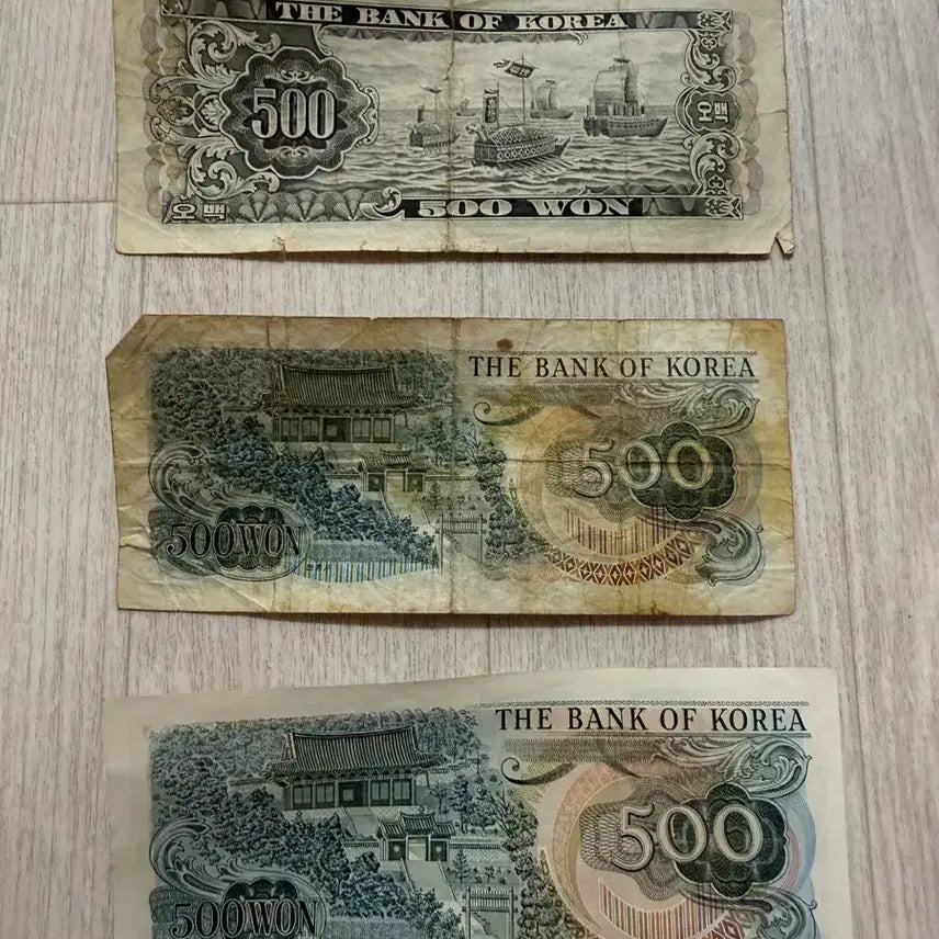 [BUNJANG] Rare 500 Won Banknotes featuring Admiral Yi Sun-sin (Old Series) / 구권 500원 지폐, 오백원 지폐 이순신