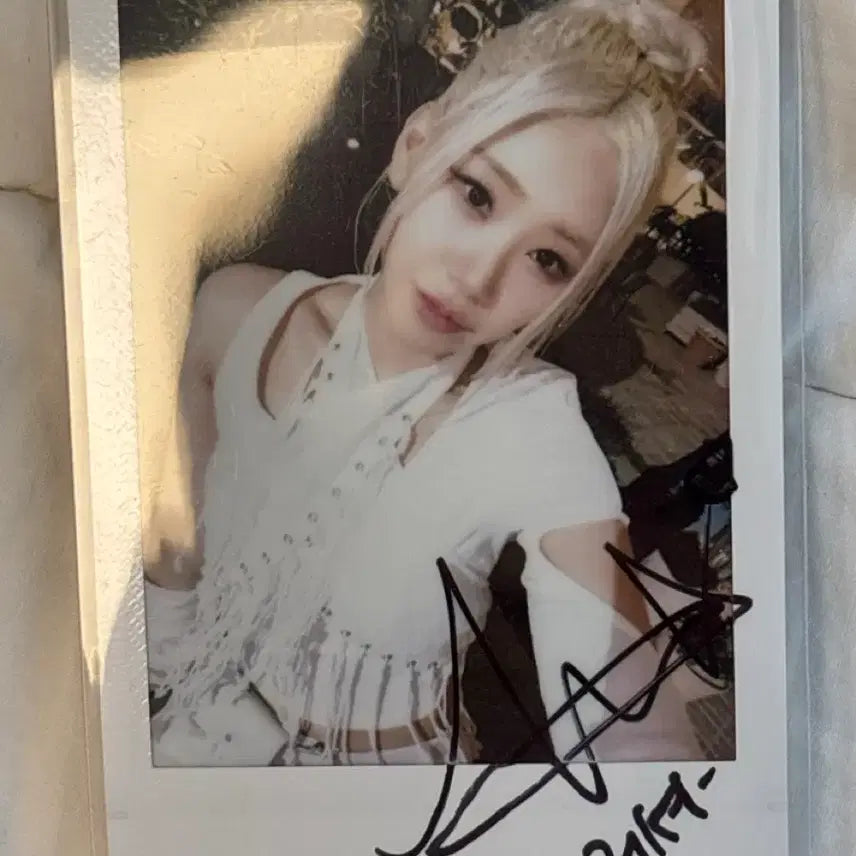 [BUNJANG] Be:BE Signed Polaroid RUSH (100 Days Celebration) / 베베 플챗100일 기념 싸인폴라로이드 러셔