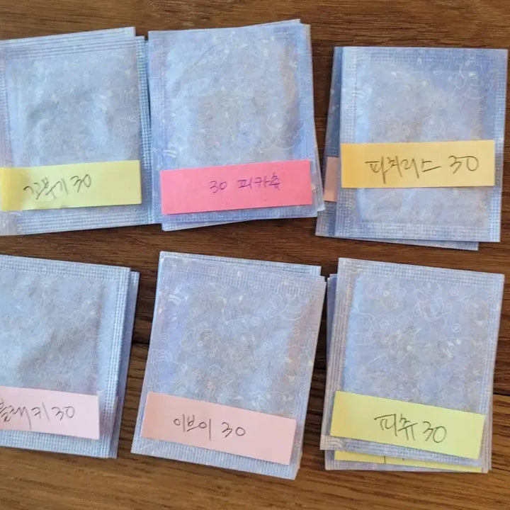 [BUNJANG] Pokemon Bread Stickers Season 5 Logo Seals Squirtle, Pichu, Eevee, Magikarp, Morpeko / 포켓몬띠부씰 시즌5 로고씰 판매(6/22)