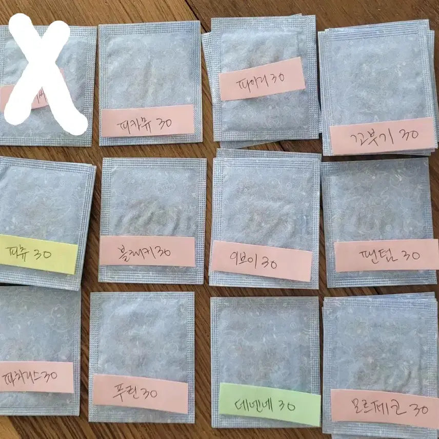 [BUNJANG] Pokemon Bread Stickers Season 5 Logo Seals Squirtle, Pichu, Eevee, Magikarp, Morpeko / 포켓몬띠부씰 시즌5 로고씰 판매(6/22)