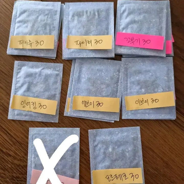 [BUNJANG] Pokemon Bread Stickers Season 5 30th Anniversary Logo Sticker / 포켓몬띠부씰 시즌5 30주년 로고 씰 판매