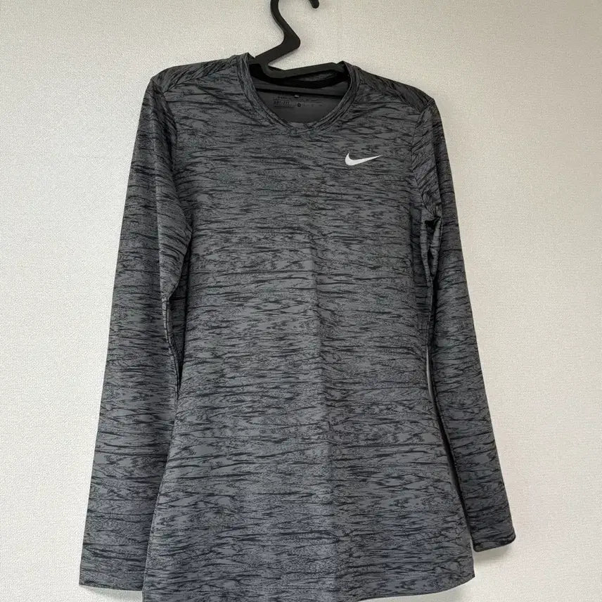 [SOLD OUT] 나이키긴팔 나이키티 러닝