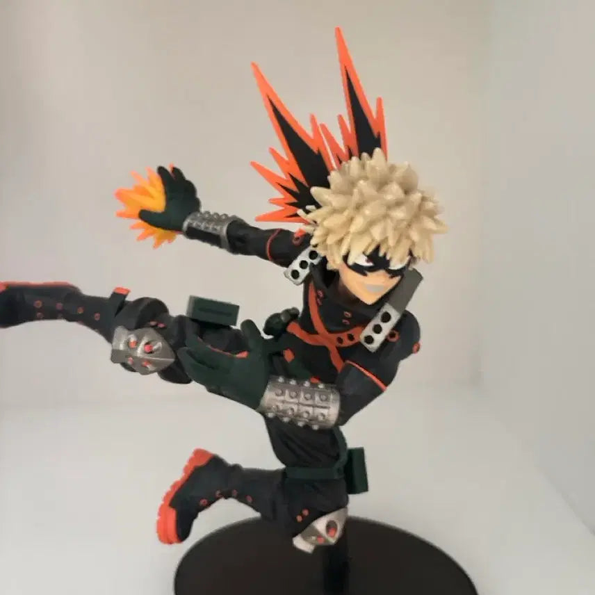 [BUNJANG] My Hero Academia Katsuki Bakugo Figure / 나의 히어로 아카데미 바쿠고 피규어