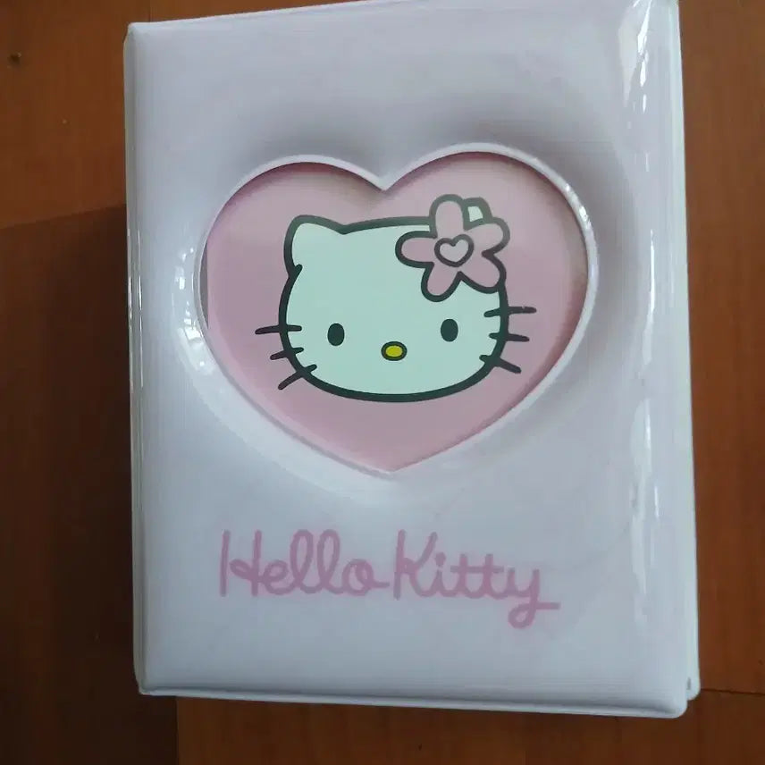 [BUNJANG] Sanrio Hello Kitty Heart Photo Album / 산리오 헬로키티 하트 포토앨범 사진첩 새상품