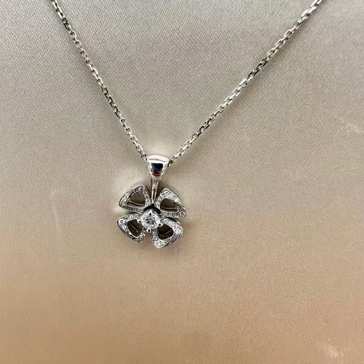 [BUNJANG] Bvlgari Flower Diamond Necklace Full Box / 불가리 플라워 다이아몬드 목걸이 풀박스