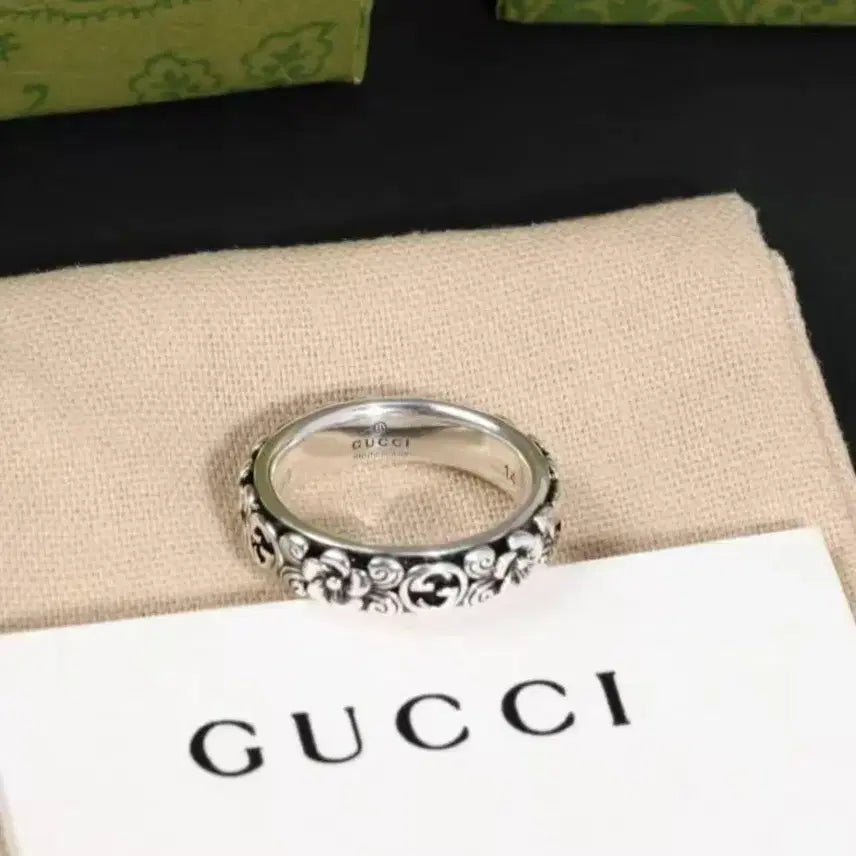 [BUNJANG] Gucci Flower GG Silver Ring / 구찌 플라워 GG 실버 반지