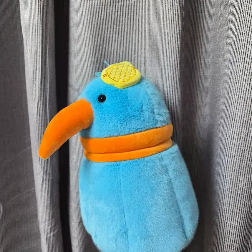 [BUNJANG] Kiwi Bird KiKi Medium Plush Toy / 과즙키위새키키콕 하늘 키키 중형인형