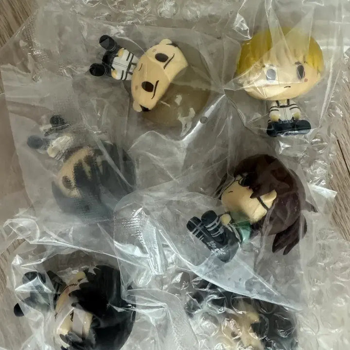 [BUNJANG] Attack on Titan Chokonokko Figure Full Set / 진격의 거인 제일복권 H상 초코노코 6종 풀세트 판매합니다