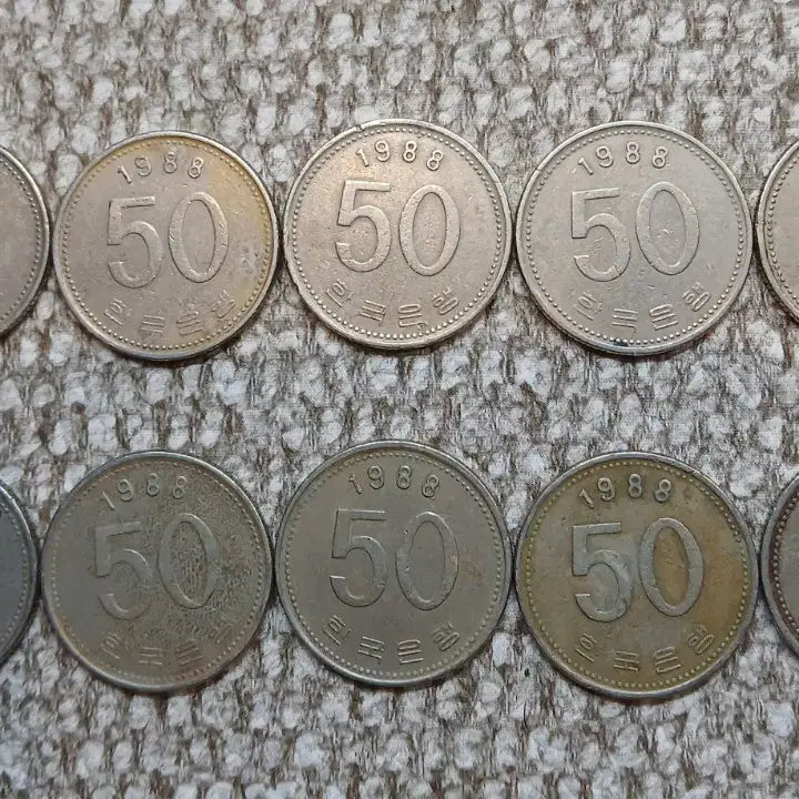 [BUNJANG] 1988 50 Won Coin Bundle (10 pcs) / 1988년 50원 동전 10개 일괄