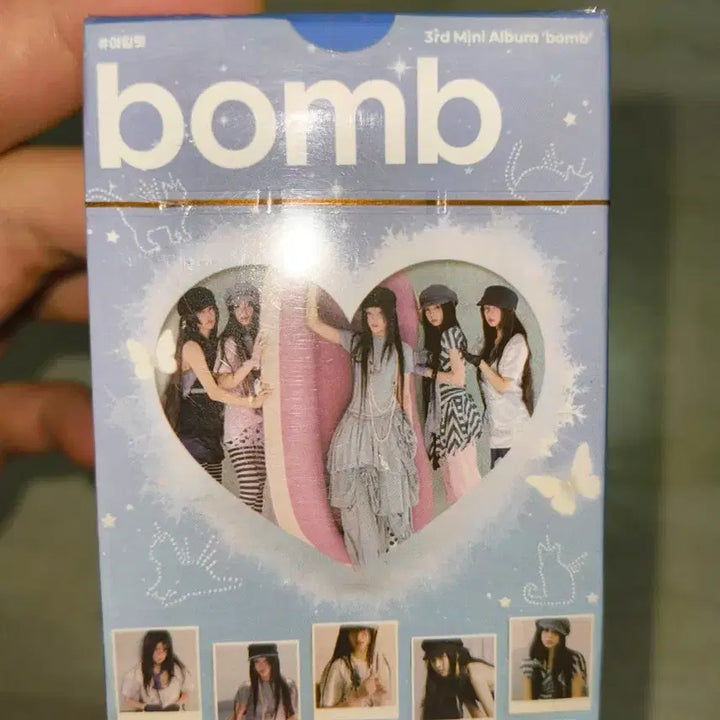 [BUNJANG] ILLIT Bomb Photocard Pack / [30% 할인] 아일릿 bomb 포토카드팩
