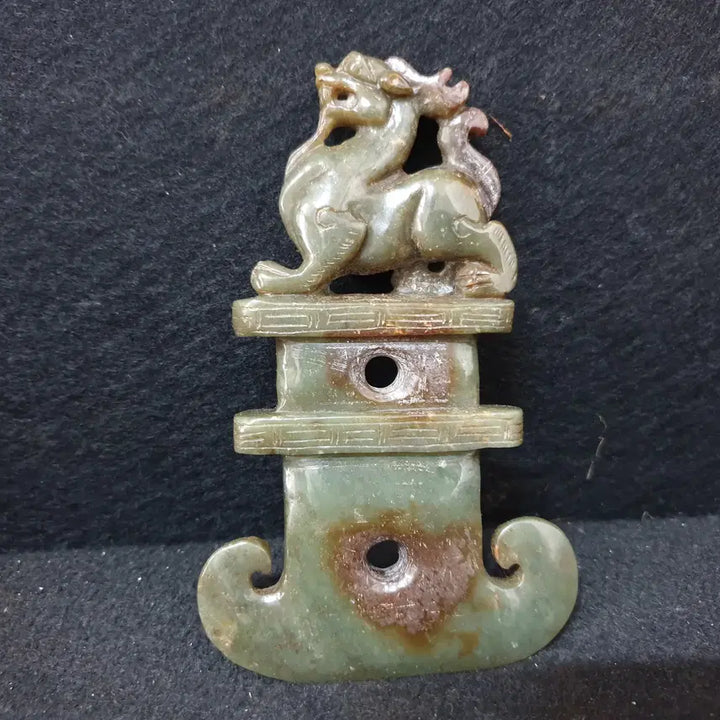 [BUNJANG] Late Spring and Autumn Period Huatian Jade Kylin Sculpture / (수원만물)출토 춘추시기 화전옥 기린상 옥기