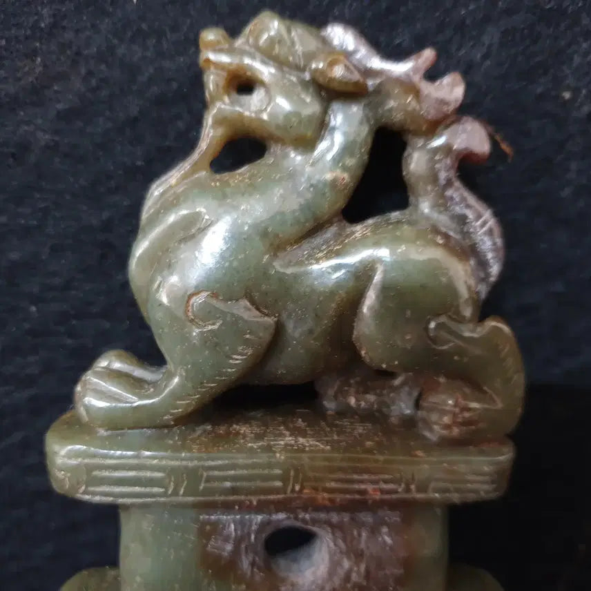 [BUNJANG] Late Spring and Autumn Period Huatian Jade Kylin Sculpture / (수원만물)출토 춘추시기 화전옥 기린상 옥기