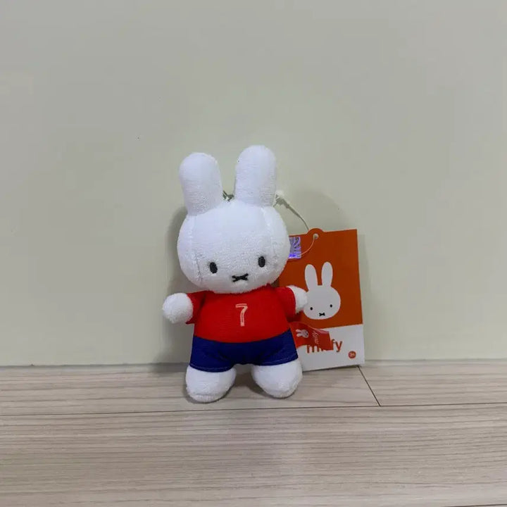 [BUNJANG] Miffy Soccer World Cup Uniform Doll Keychain / 미피 축구 월드컵 유니폼 인형 키링