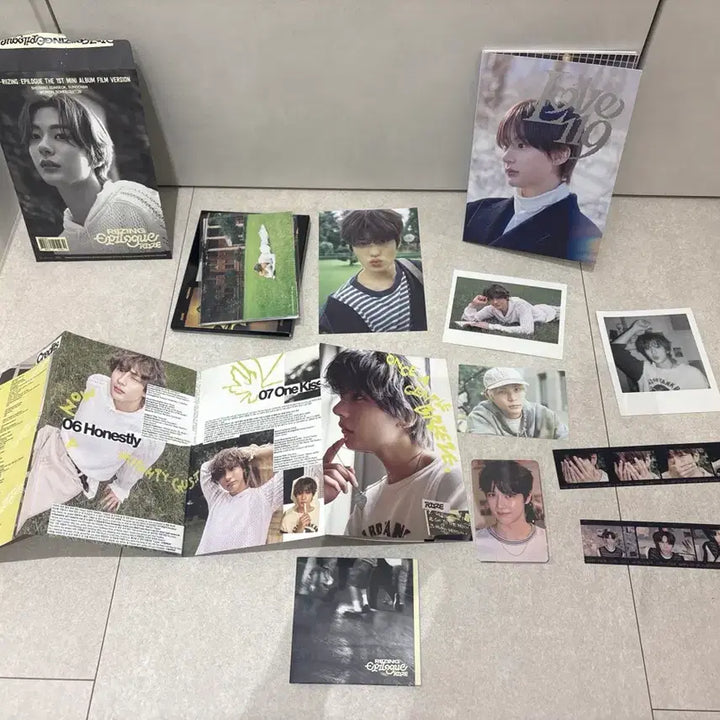 [BUNJANG] RIIZE Love 119 Anton Postcard &amp; Rising Star Epilogue Mini Album / 라이즈 love 119 앤톤 엽서 &amp; 라이징 에필로그 미니 앨범