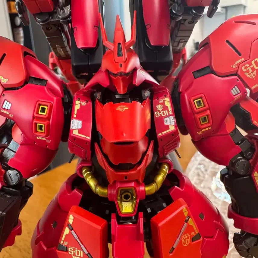 [BUNJANG] RG Sazabi Custom Painted Model Kit / RG후쿠오카 사자비 도색작 (건담)