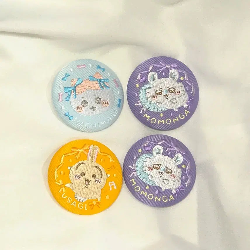 [BUNJANG] Bandai Chiikawa Biscuit Embroidery Can Badge - Hachiware, Momonga, Usagi / 반다이 치이카와 비스킷 자수 캔 뱃지 하치와레 모몽가 우사기