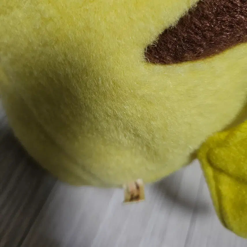 [BUNJANG] Vintage Tomy Pikachu Plush / 고전포켓몬스터인형 토미피카츄인형 tomy피카츄 빈티지인형
