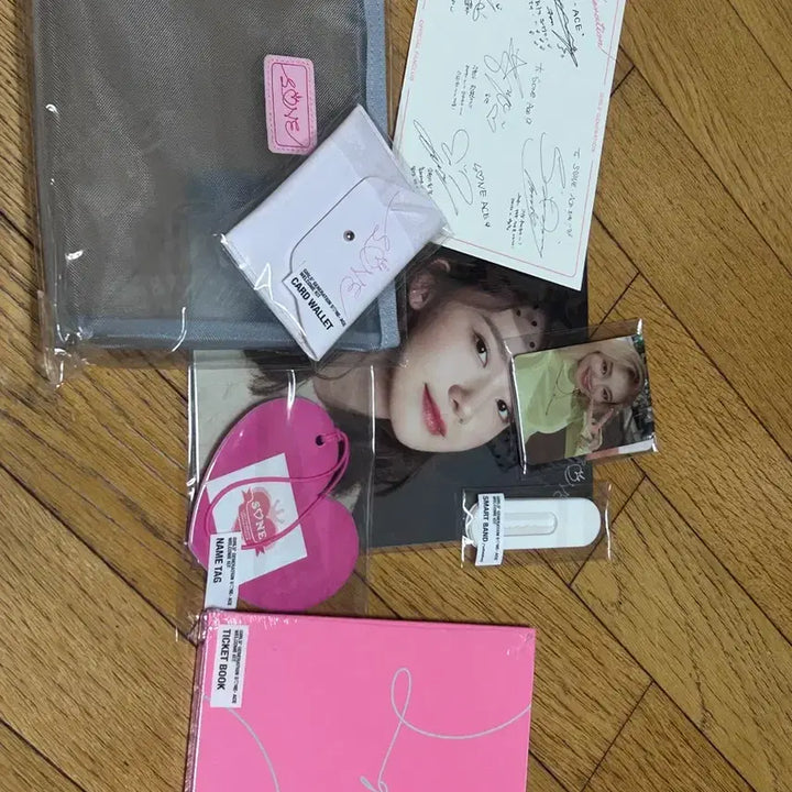 [SOLD OUT] 미개봉) 소녀시대 SONE ACE 웰컴 키트 풀세트 (태연굿즈드림)